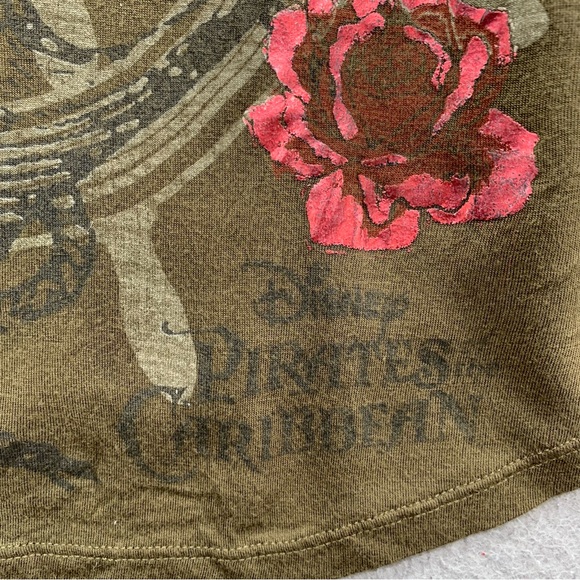 Disneyland Resort Parks Pirates Of The Caribbean Women’s M Batwing T-Shirt Top - Picture 8 of 11